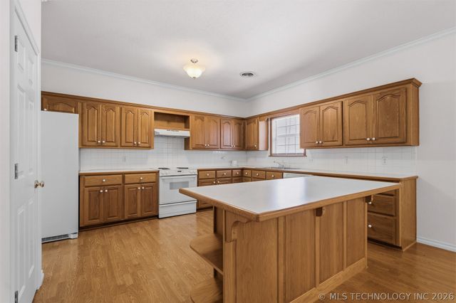 1750 Mt Washington Road, Ardmore, OK 73401