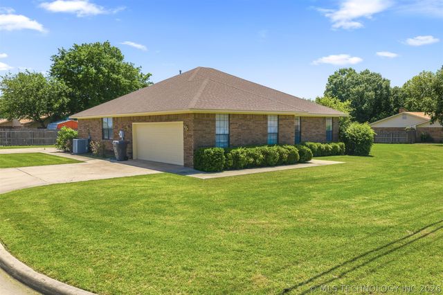 1750 Mt Washington Road, Ardmore, OK 73401
