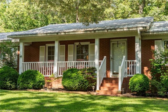 262 Boggs Road, Thomasville, NC 27360
