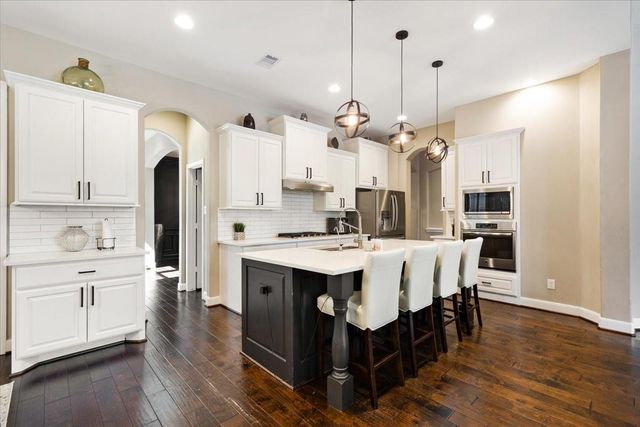 3030 Verde Valley Drive, Manvel, TX 77578