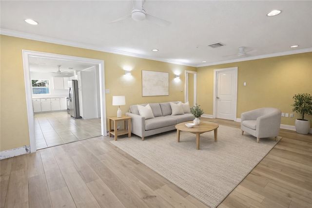 241 14th Place, Vero Beach, FL 32960