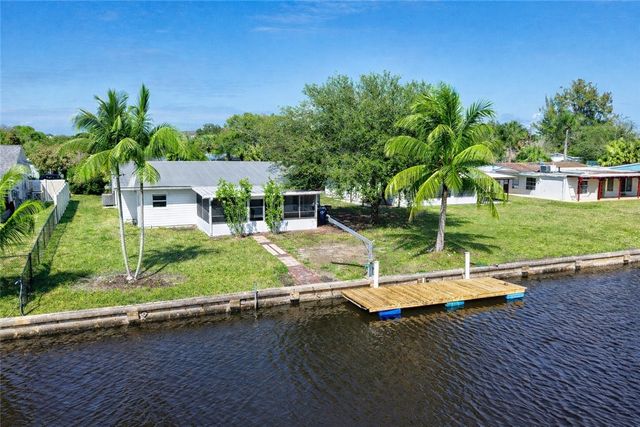 241 14th Place, Vero Beach, FL 32960