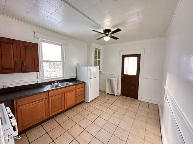 283 Delaware Avenue 2, Albany, NY 12209