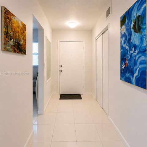301 NE 14th Ave 507, Hallandale Beach, FL 33009
