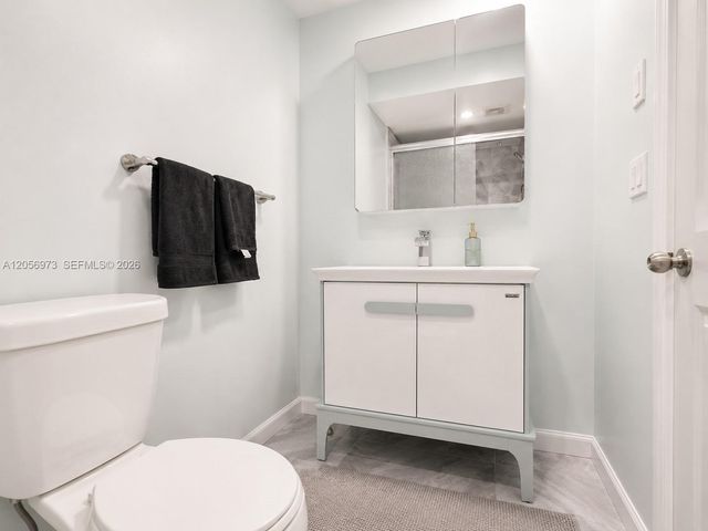 301 NE 14th Ave 507, Hallandale Beach, FL 33009