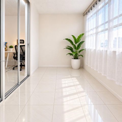 301 NE 14th Ave 507, Hallandale Beach, FL 33009