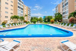 301 NE 14th Ave 507, Hallandale Beach, FL 33009