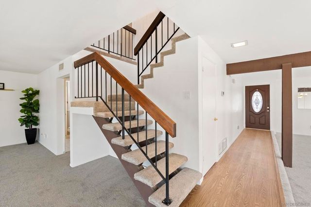 7986 Merrington Pl, San Diego, CA 92126