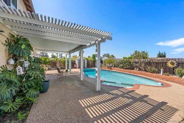 7986 Merrington Pl, San Diego, CA 92126