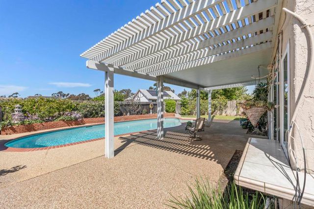 7986 Merrington Pl, San Diego, CA 92126