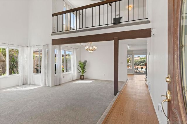 7986 Merrington Pl, San Diego, CA 92126