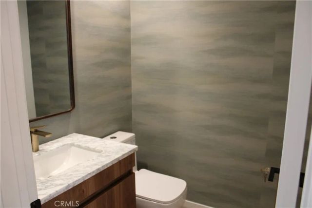 5145 Yarmouth 19, Encino, CA 91316