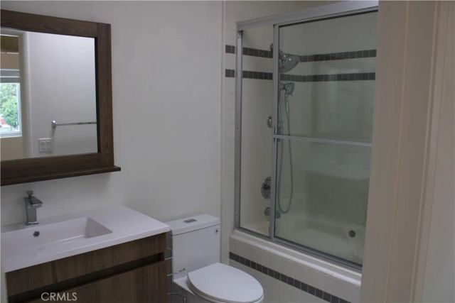 5145 Yarmouth 19, Encino, CA 91316