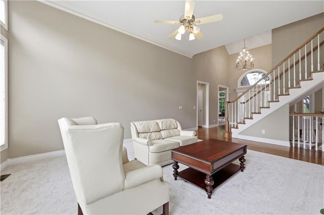 400 Bitter Creek Road, Lee's Summit, MO 64086
