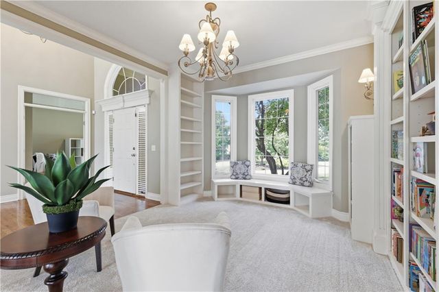 400 Bitter Creek Road, Lee's Summit, MO 64086