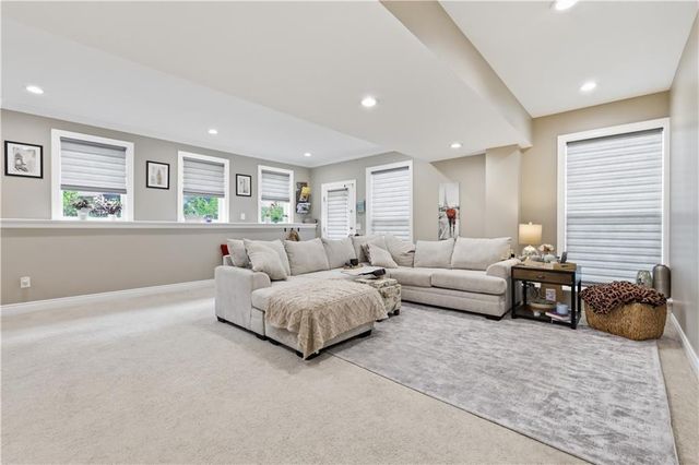 400 Bitter Creek Road, Lee's Summit, MO 64086