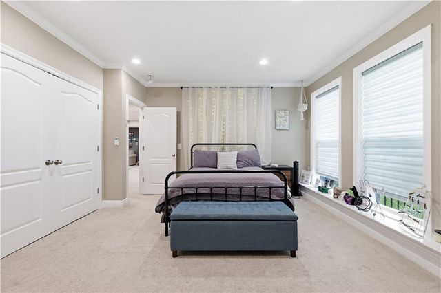 400 Bitter Creek Road, Lee's Summit, MO 64086