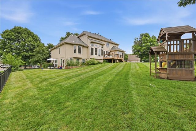 400 Bitter Creek Road, Lee's Summit, MO 64086