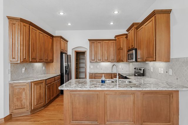 11008 W LANTANA CIR, Wichita, KS 67205