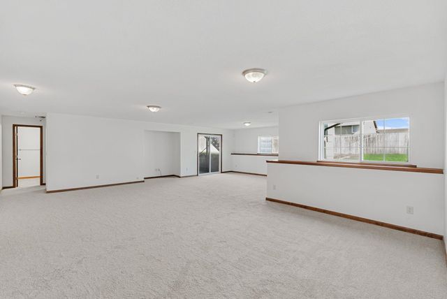 11008 W LANTANA CIR, Wichita, KS 67205