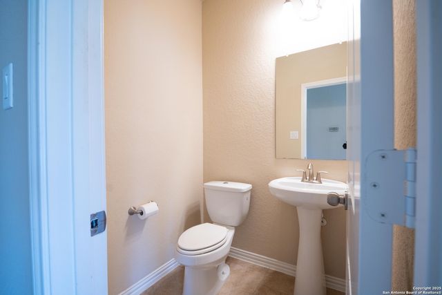 2510 Golden Rain, San Antonio, TX 78245