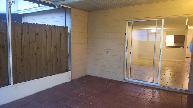 11710 WESSON CIRCLE W, Tampa, FL 33618