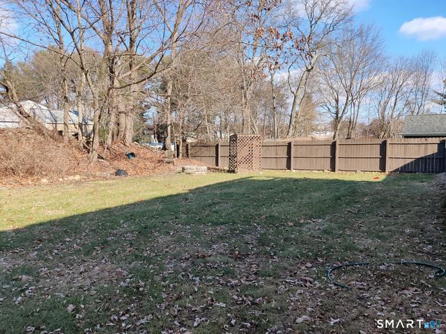 100 Loftus Circle, Bridgeport, CT 06606