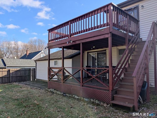 100 Loftus Circle, Bridgeport, CT 06606