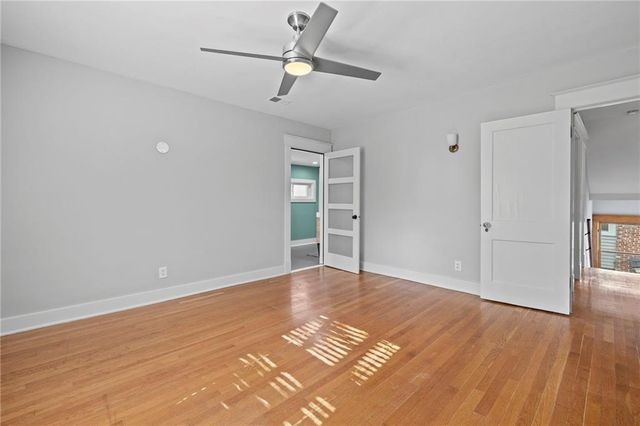 6038 Brookside Boulevard, Kansas City, MO 64113