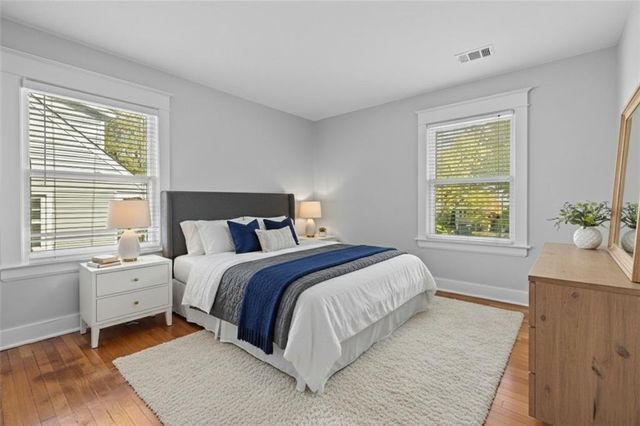 6038 Brookside Boulevard, Kansas City, MO 64113