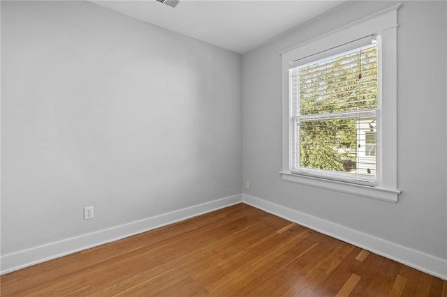 6038 Brookside Boulevard, Kansas City, MO 64113