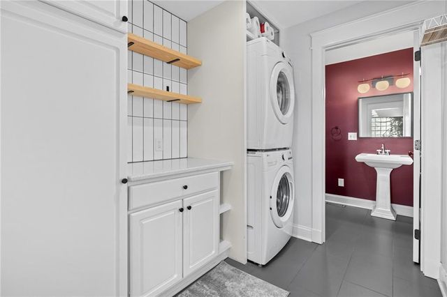 6038 Brookside Boulevard, Kansas City, MO 64113