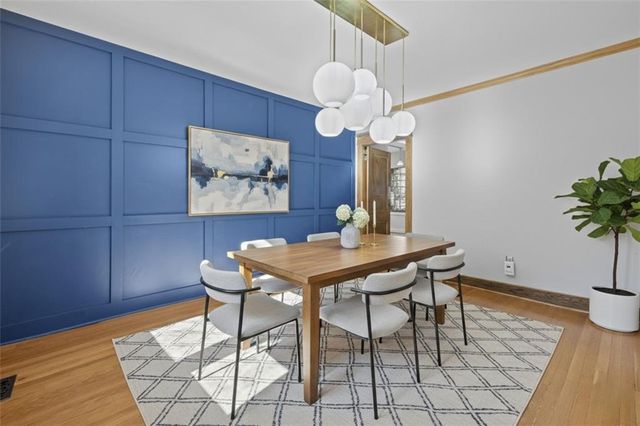 6038 Brookside Boulevard, Kansas City, MO 64113