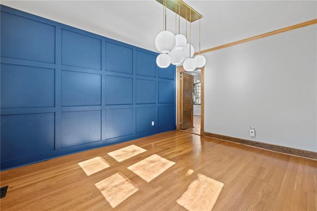 6038 Brookside Boulevard, Kansas City, MO 64113