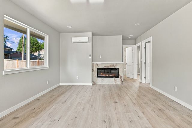 13036 56th Avenue S, Tukwila, WA 98178