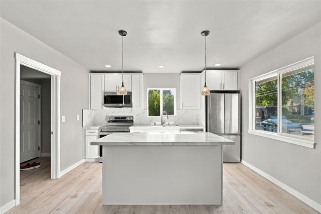 13036 56th Avenue S, Tukwila, WA 98178