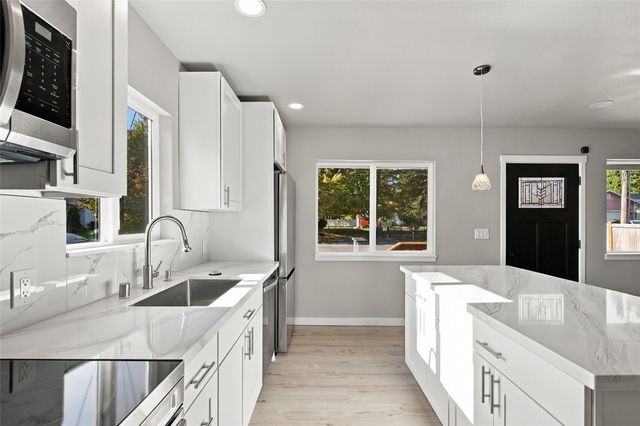 13036 56th Avenue S, Tukwila, WA 98178