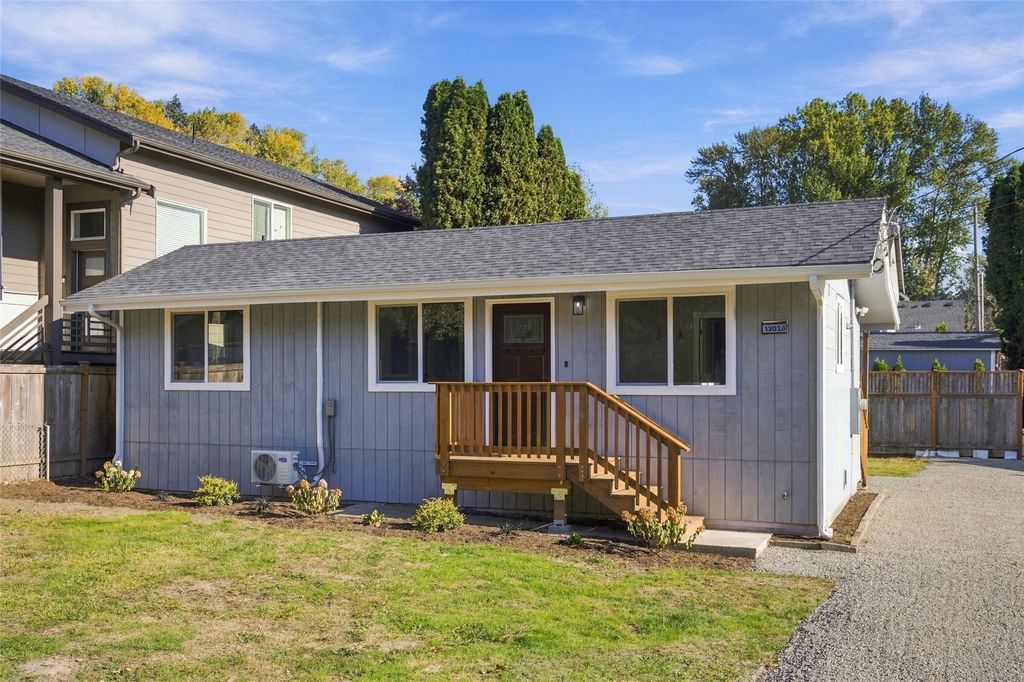 13036 56th Avenue S, Tukwila, WA 98178