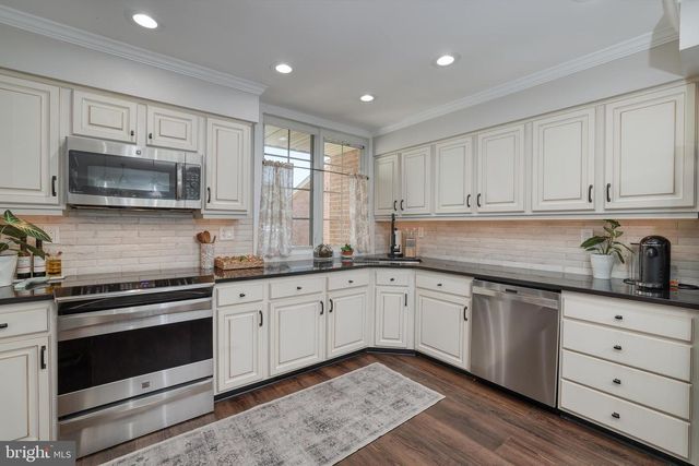 46 SUTPHIN PNES, Yardley, PA 19067