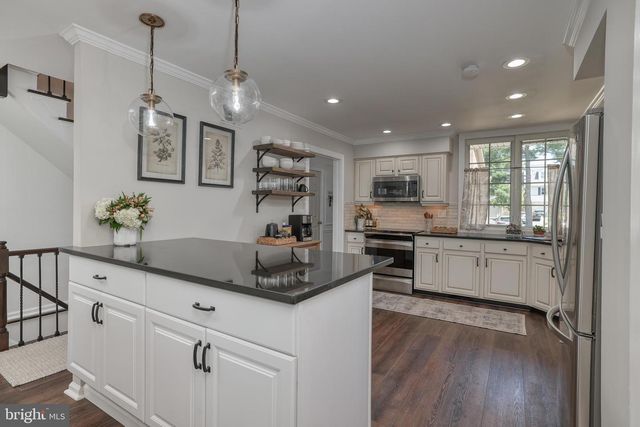 46 SUTPHIN PNES, Yardley, PA 19067