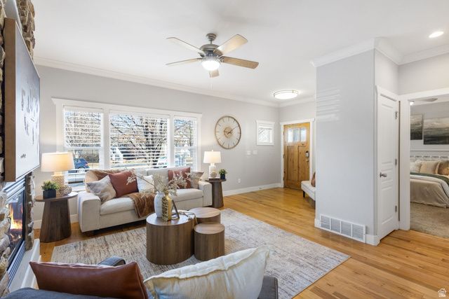 11381 S SKYLUX AVE, South Jordan, UT 84009