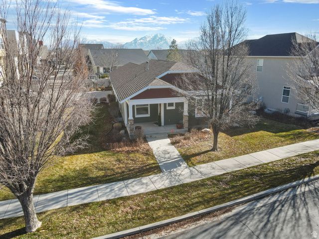 11381 S SKYLUX AVE, South Jordan, UT 84009