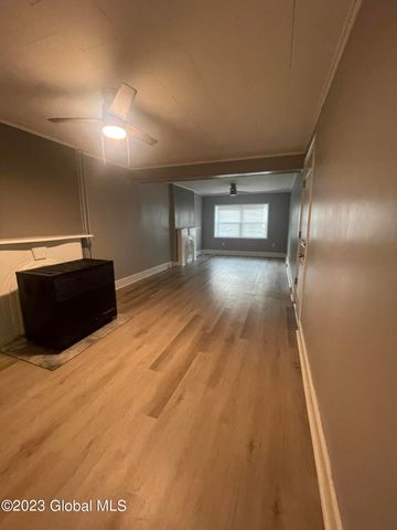 200 4th Street 1st FL, Troy, NY 12180