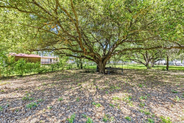 6207 PIONEER RDG, San Antonio, TX 78245
