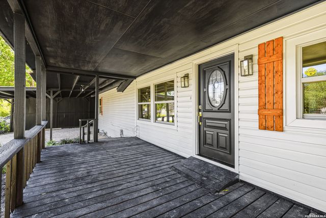 6207 PIONEER RDG, San Antonio, TX 78245
