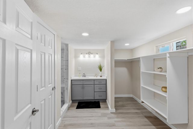 661 Jarales Road A, Belen, NM 87002