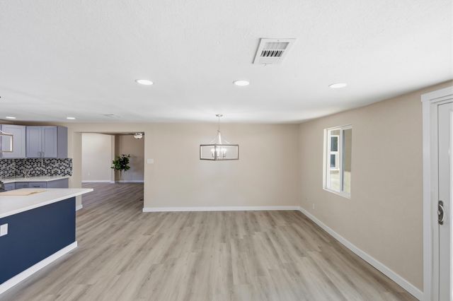 661 Jarales Road A, Belen, NM 87002