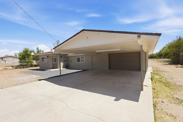 661 Jarales Road A, Belen, NM 87002