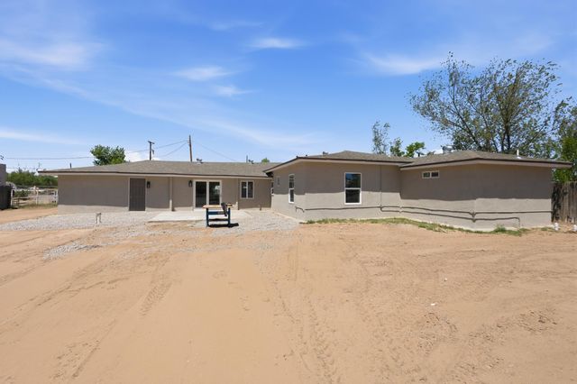 661 Jarales Road A, Belen, NM 87002