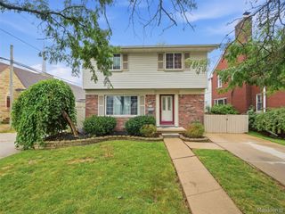 1890 21st Street, Wyandotte, MI 48192